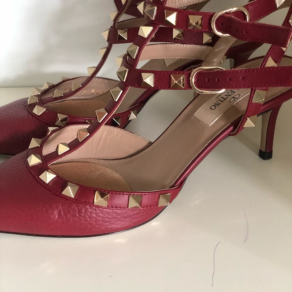 Valentino Pump - Picture 3 of 7